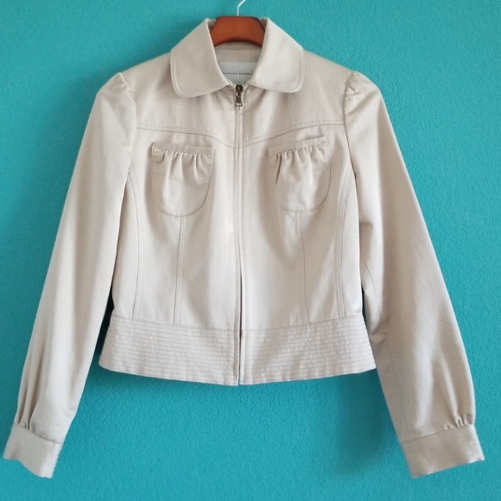 {Banana Republic} Cream Fitted Cropped Jacket